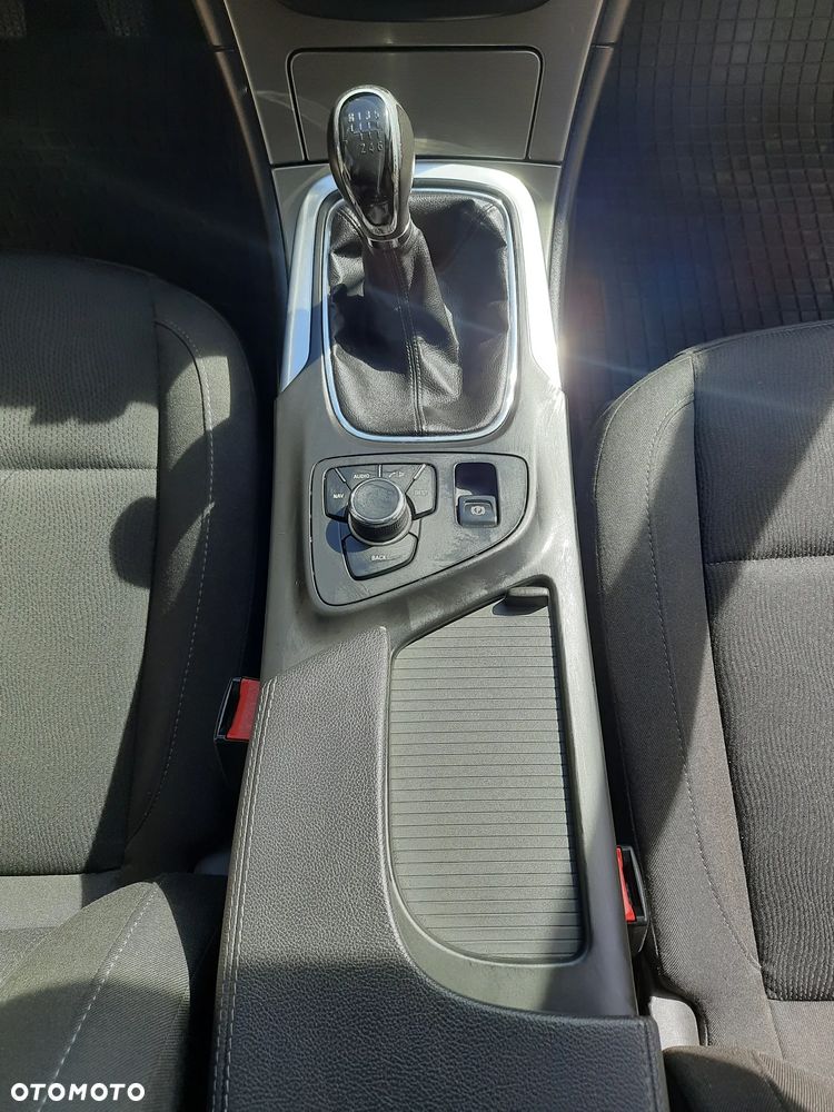 Opel Insignia 1.6 T Edition - 10