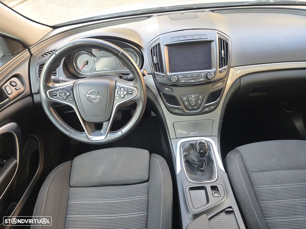 Opel Insignia 1.6 CDTI executive S/S - 17
