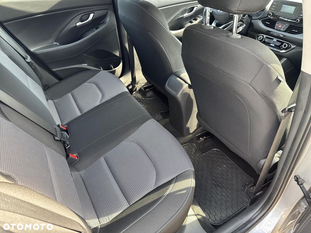 Hyundai i30 1.5 DPI Classic + - 30