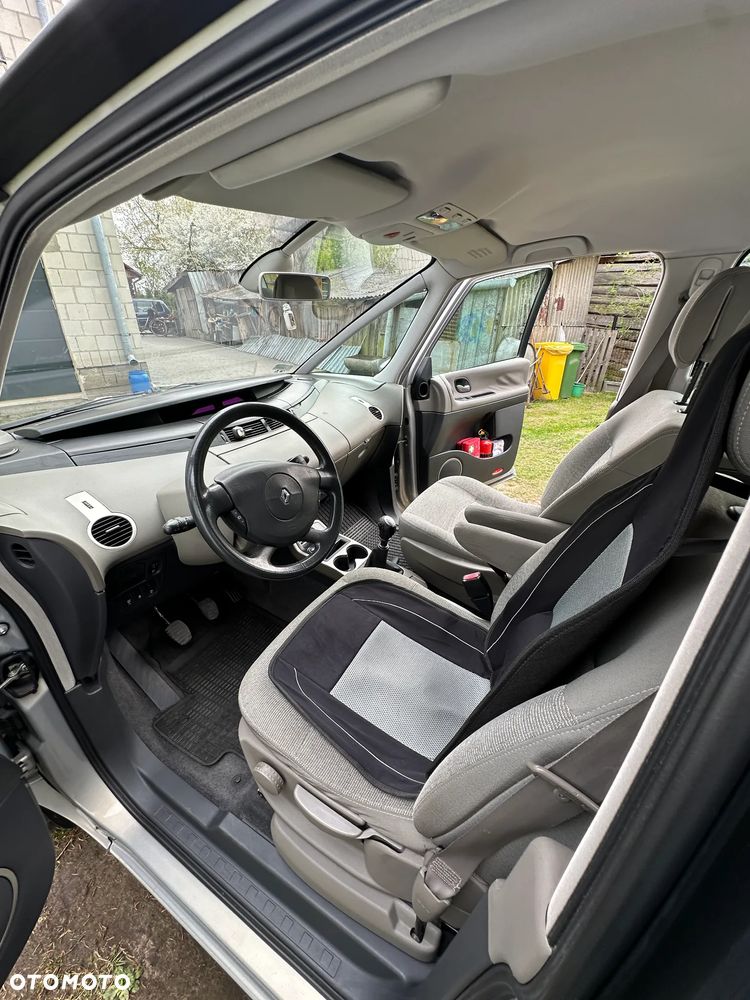 Renault Espace 2.2 dCi Expression - 17