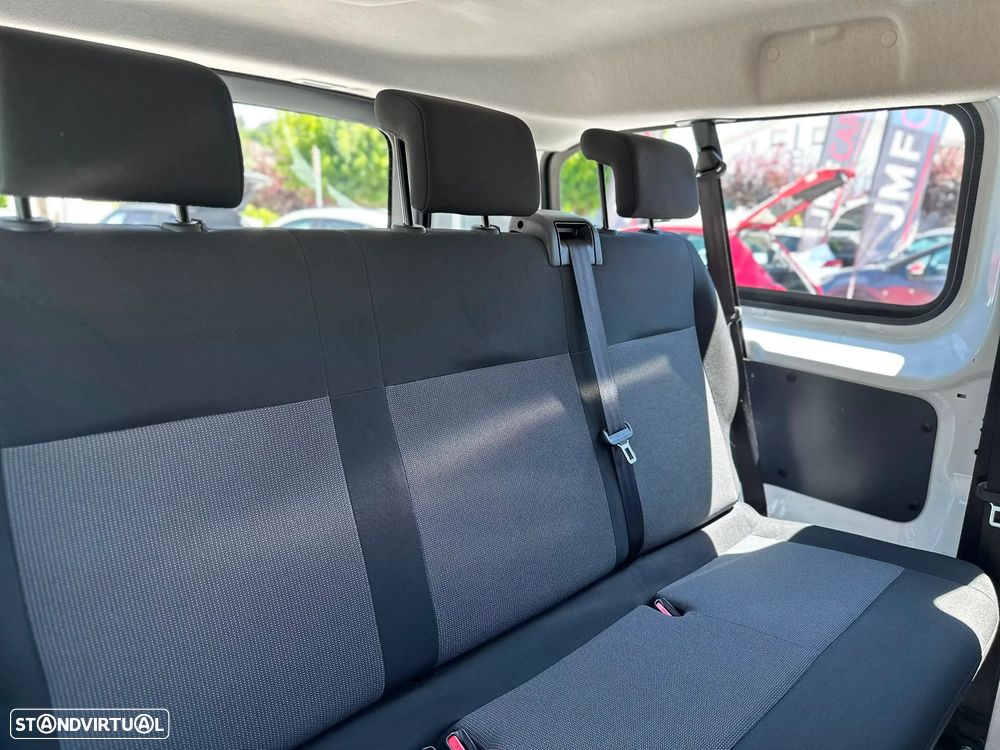 Opel Vivaro 1.5 CDTi L3H1 Essentia - 23