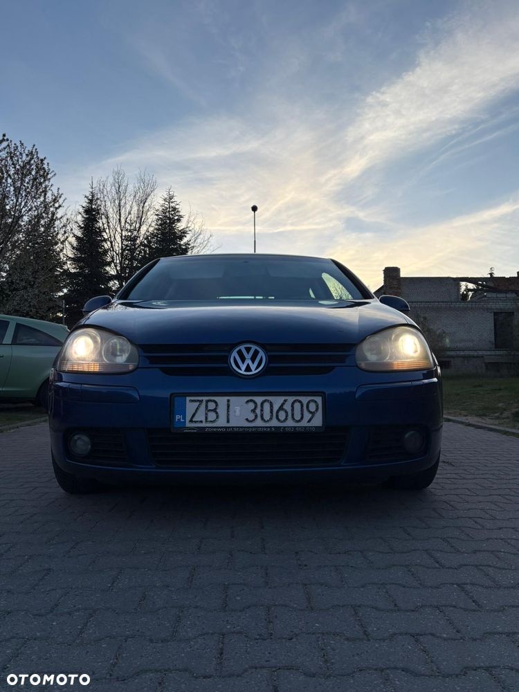 Volkswagen Golf 1.4 FSI Sportline - 4