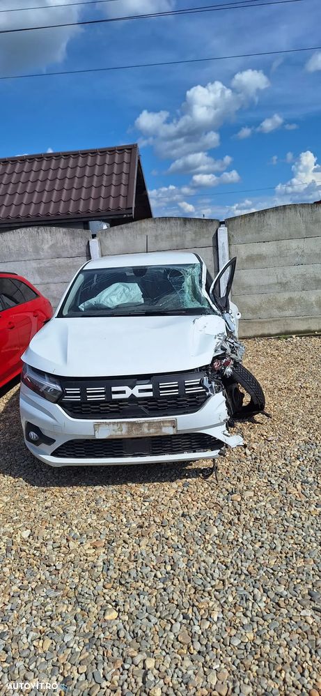 Dezmembrari  Dacia Logan berlina an 2023 - 8