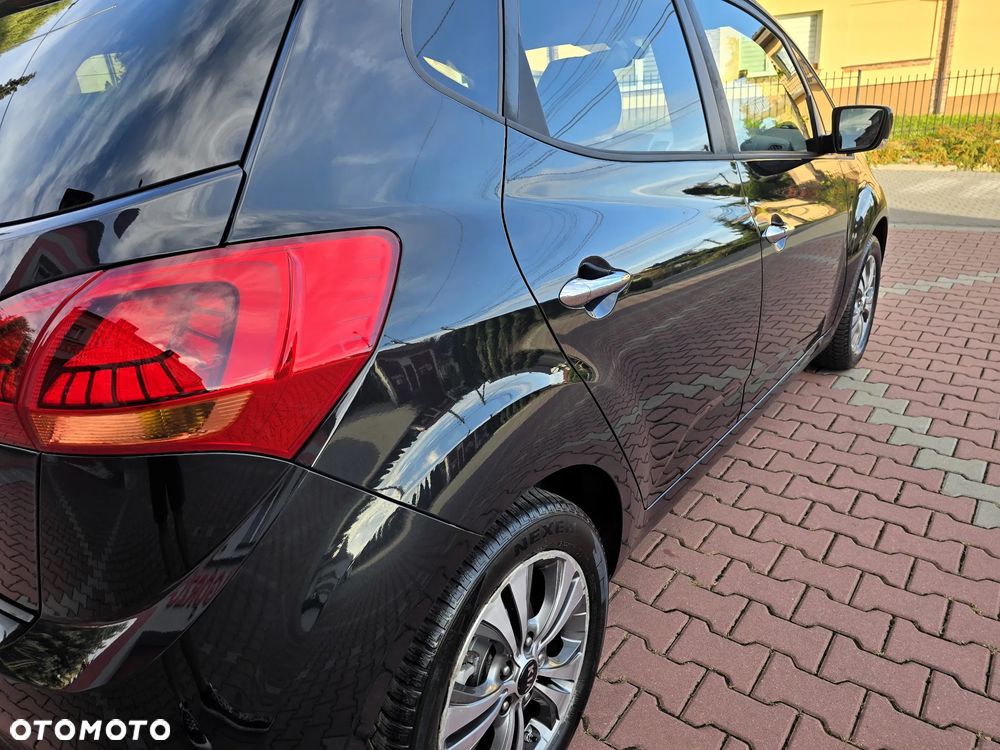 Kia Venga 1.6 CVVT Automatik UEFA EURO 2016 - 16