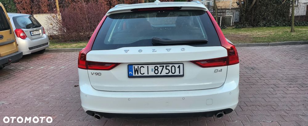 Volvo V90 D4 Geartronic Momentum Pro - 13
