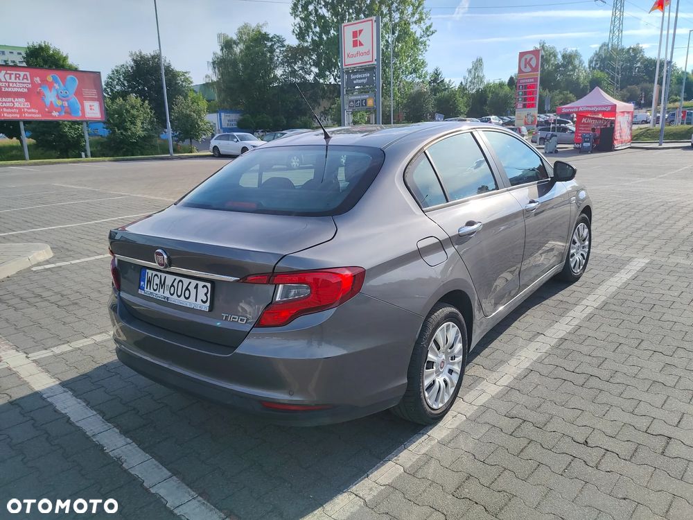 Fiat Tipo 1.4 16V Easy - 11