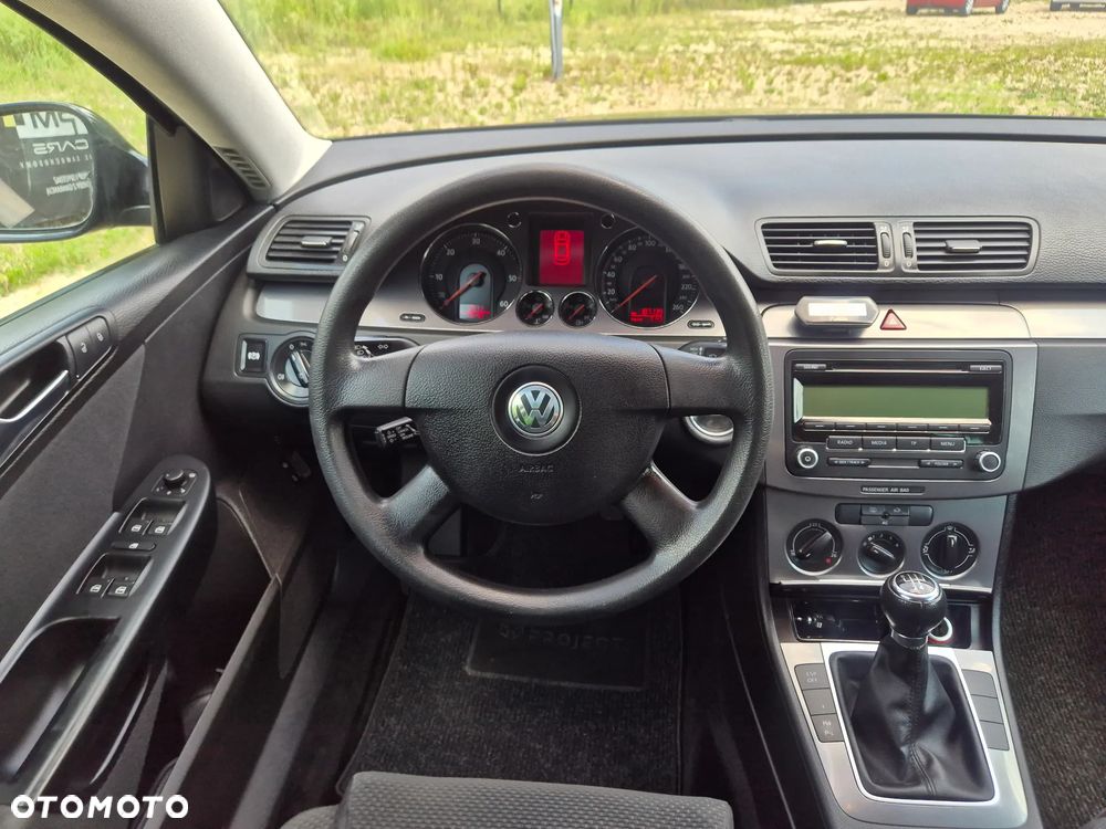 Volkswagen Passat - 23