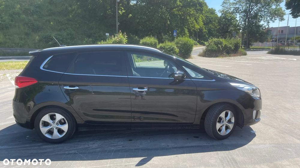 Kia Carens 1.7 CRDi L 7os - 5
