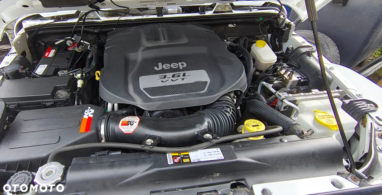 Jeep Wrangler - 10