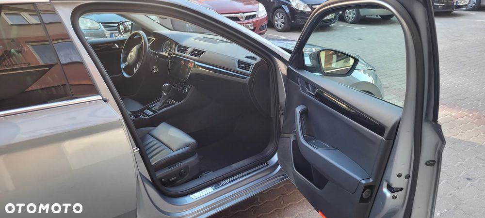Skoda Superb 2.0 TSI 4x4 L&K DSG - 20