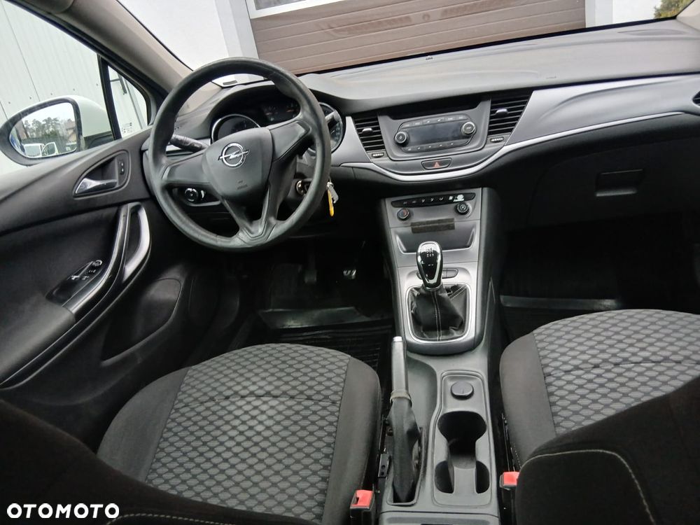 Opel Astra 1.0 T Essentia S&S - 6