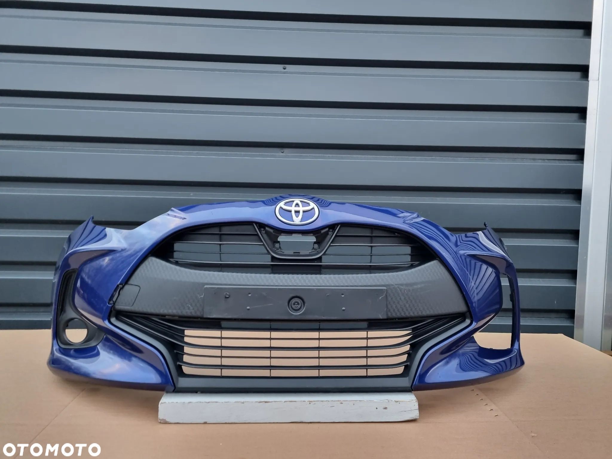 Toyota Yaris IV 2020- zderzak przód oryginał MB329 - 1