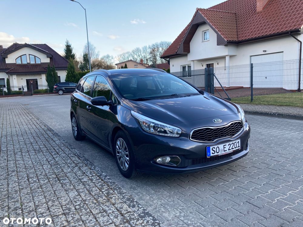 Kia Ceed 1.6 GDI ISG Platinum Edition - 3