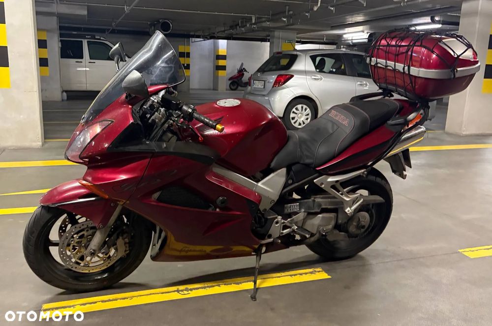 Honda VFR - 5