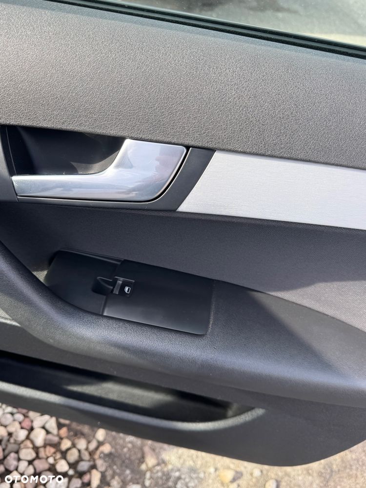 Audi A3 Sportback 1.4 TFSI S tronic Ambiente - 24