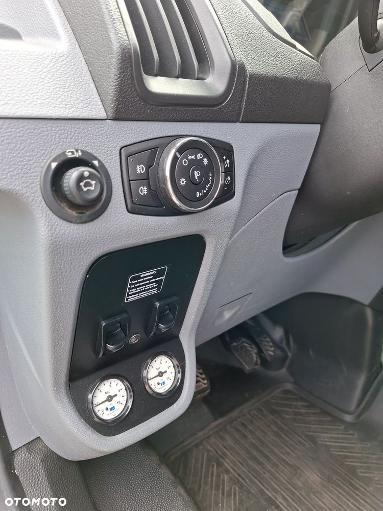Ford Transit - 21