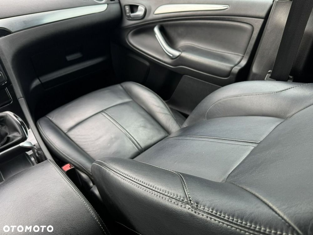 Ford Galaxy 2.0 TDCi Platinium X (Titanium) - 25