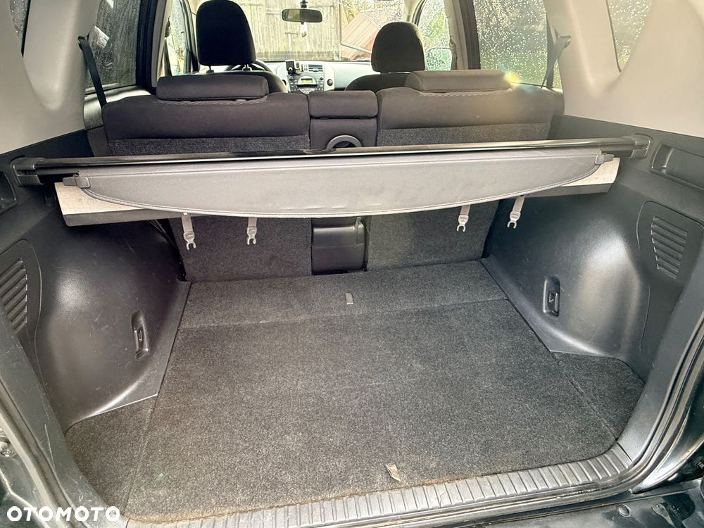Toyota RAV4 2.2 D-4D Prestige - 16
