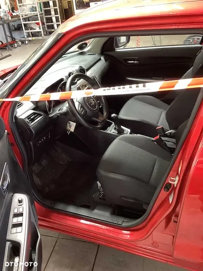 Suzuki Swift - 3