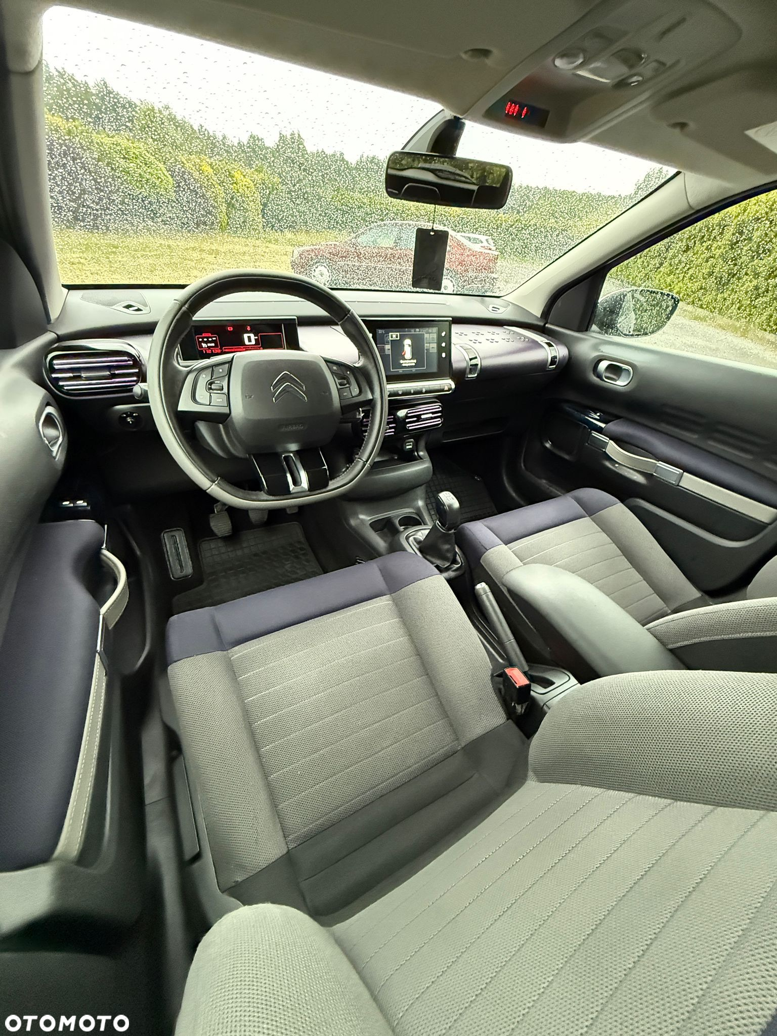 Citroën C4 Cactus 1.2 PureTech Shine S&S - 23