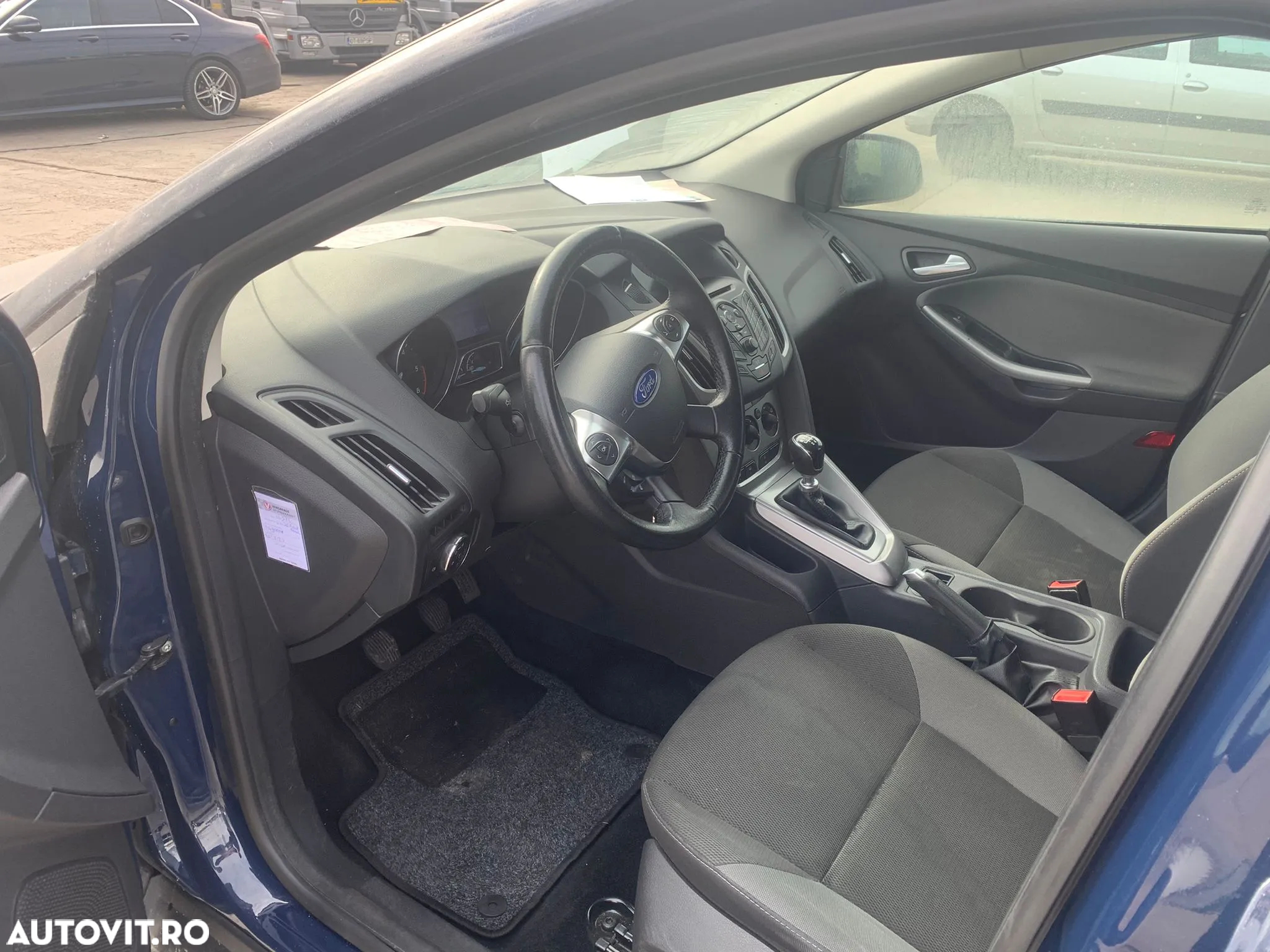 Ford Focus - 10