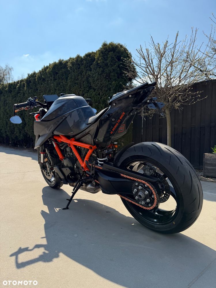 KTM Super Duke - 11