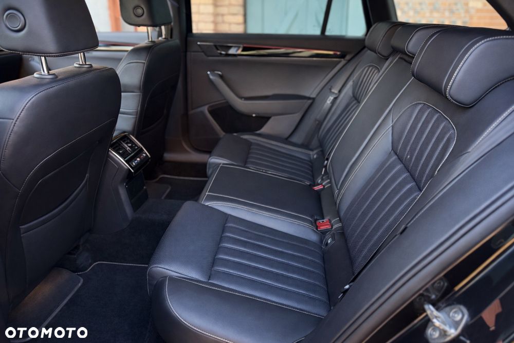 Skoda Superb 2.0 TDI DSG L&K - 16