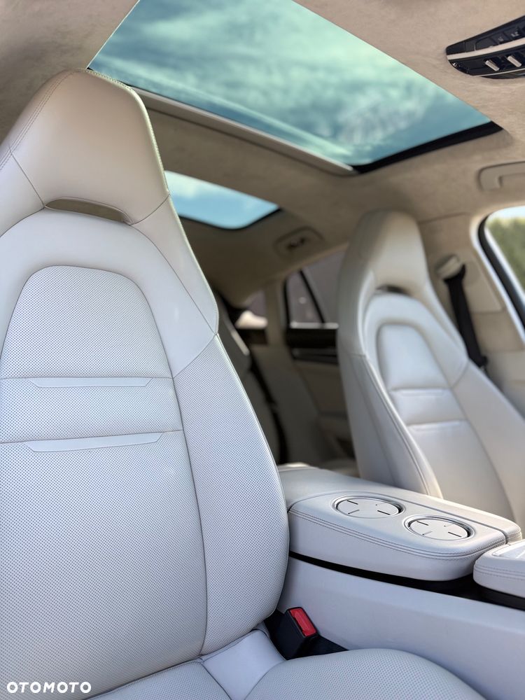 Porsche Panamera - 20