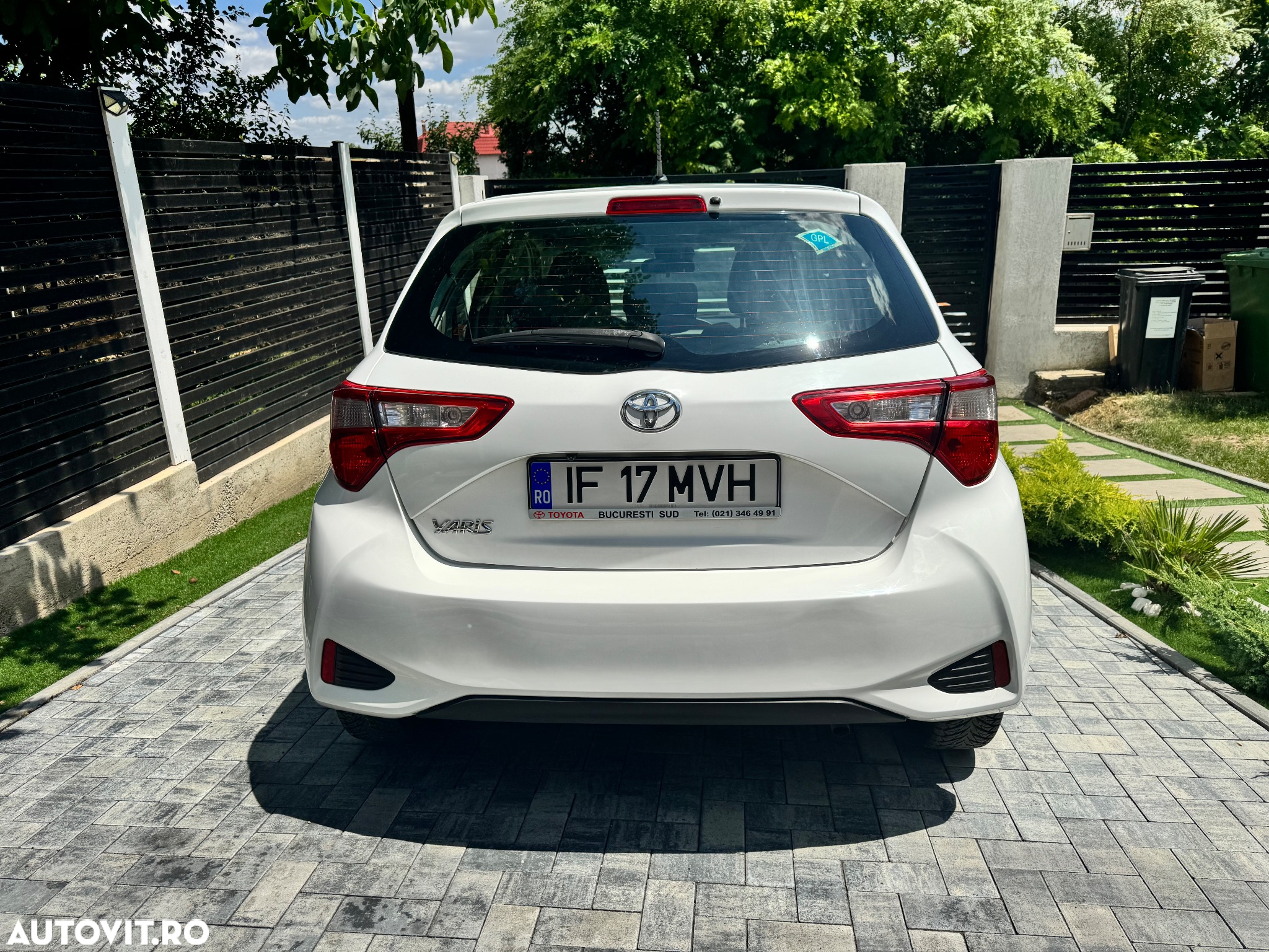 Toyota Yaris - 11