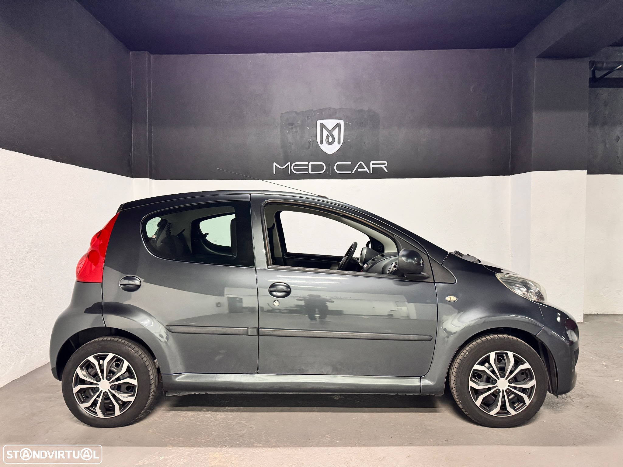 Peugeot 107 1.0 Style - 10