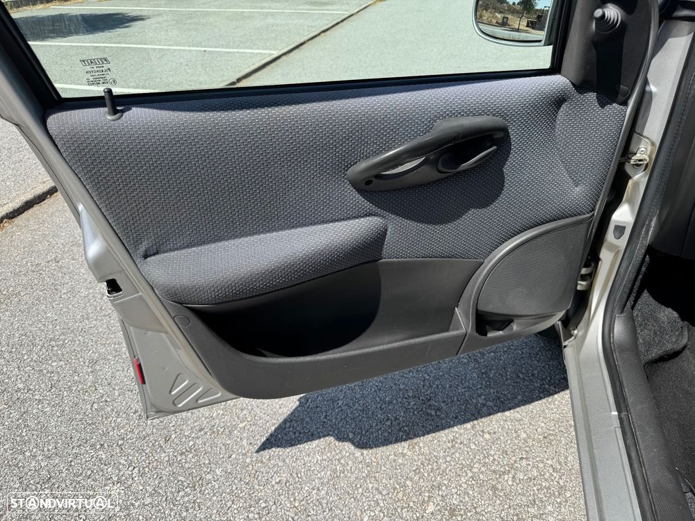 Fiat Punto 1.2 SX - 26