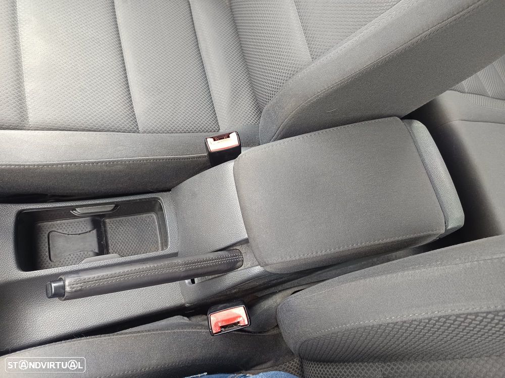 VW Golf 2.0 TDi GT Sport - 23