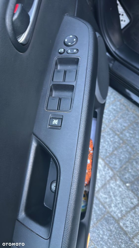 Mazda 6 2.0 CD Exclusive + - 19