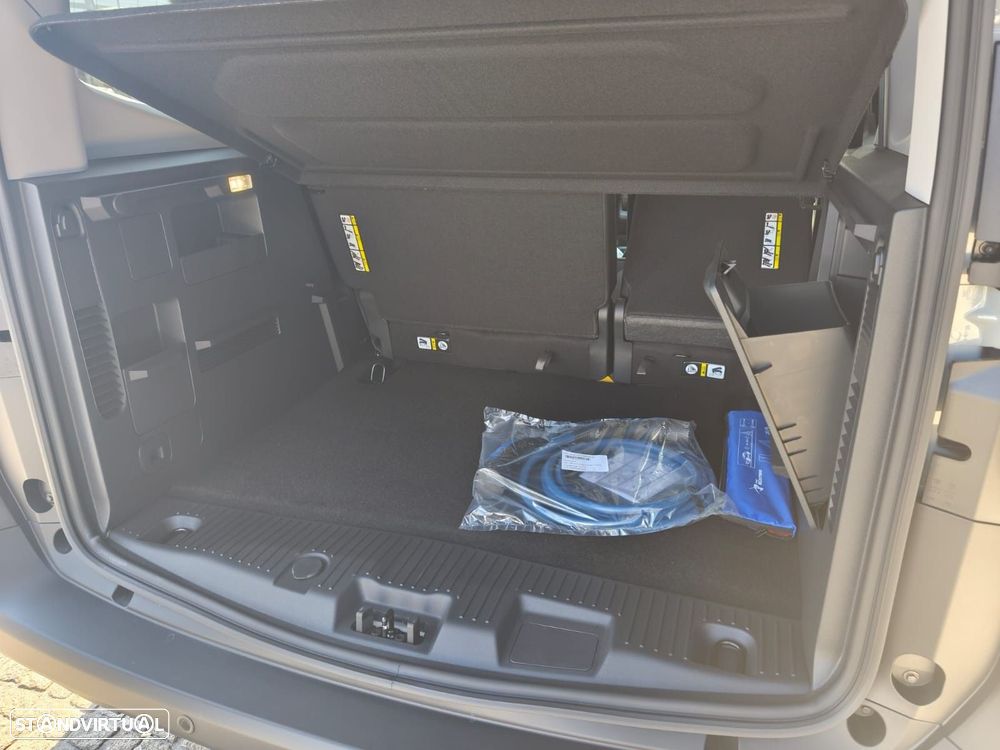 Ford Tourneo Courier 54 kWh Titanium - 12