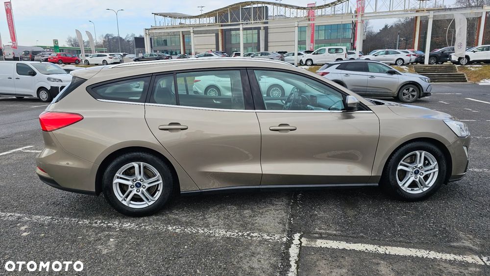 Ford Focus SW 1.5 EcoBoost Trend Edition Business - 13