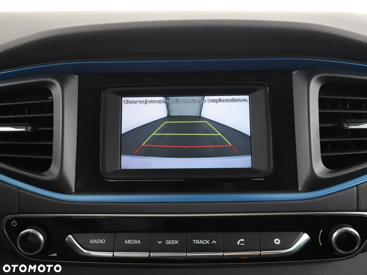 Hyundai IONIQ - 24