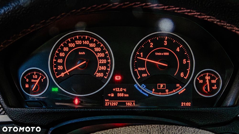 BMW Seria 3 320d Sport Line - 12