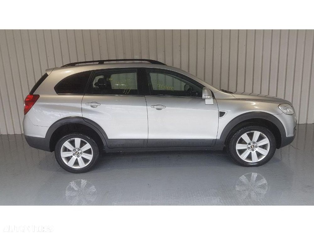 Usa stanga fata Chevrolet Captiva 2008 SUV 2.0 - 7