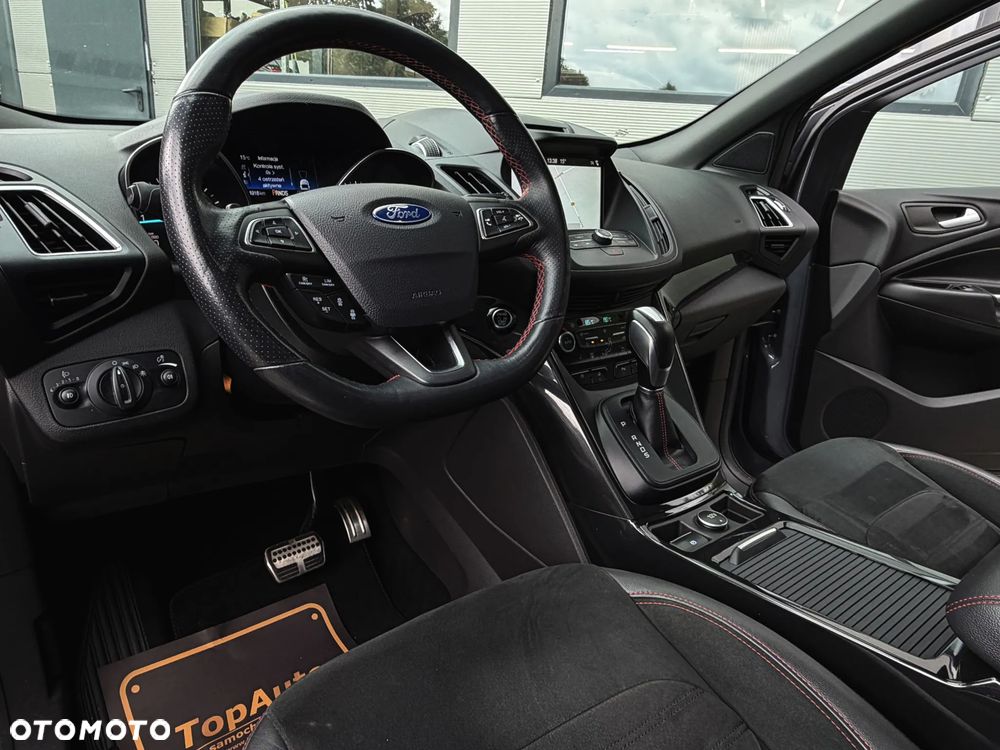 Ford Kuga 2.0 TDCi 2x4 ST-Line - 21