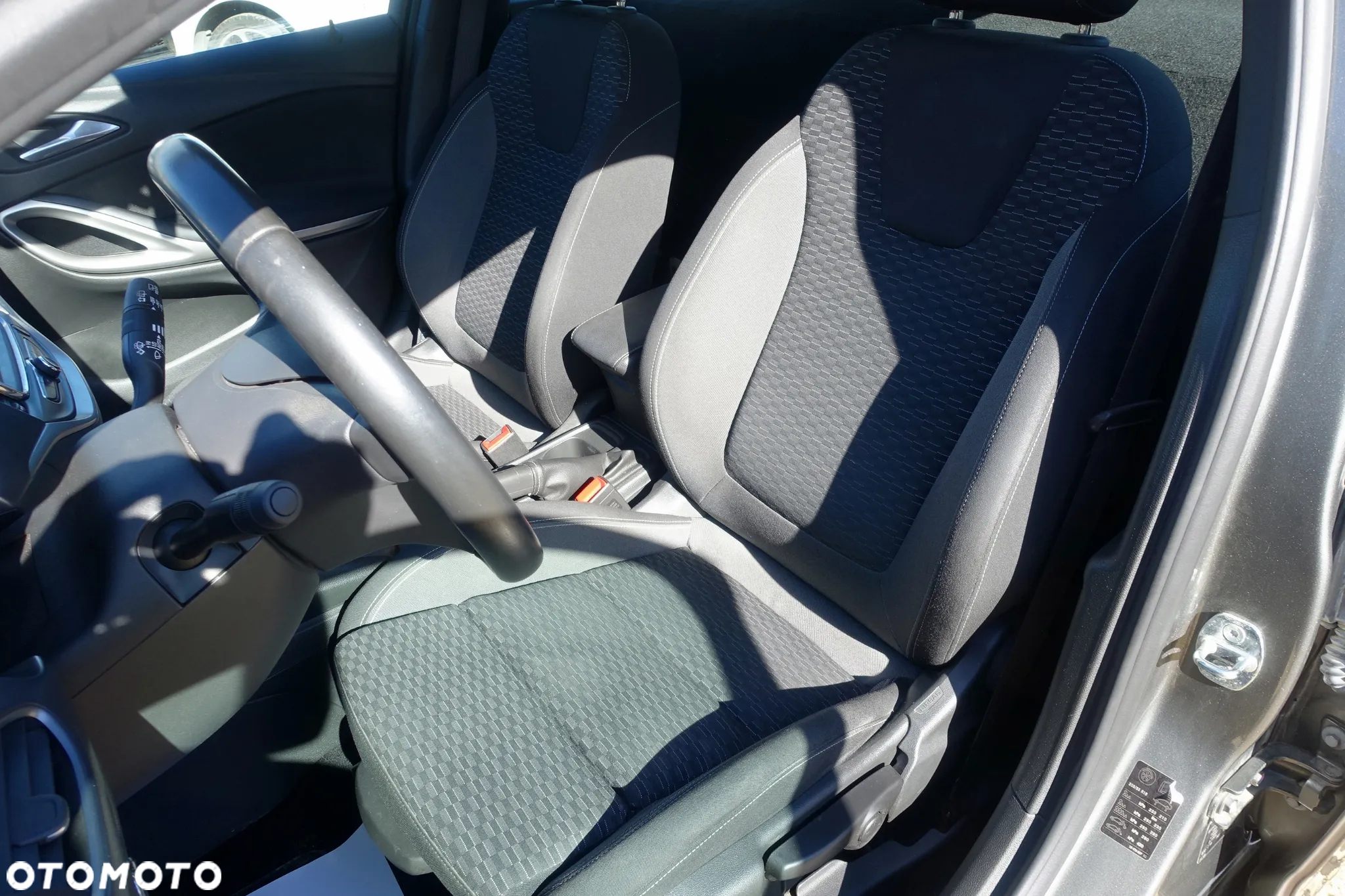 Opel Astra 1.5 D Start/Stop Business Edition - 12