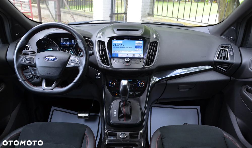 Ford Kuga 2.0 TDCi 2x4 ST-Line - 30