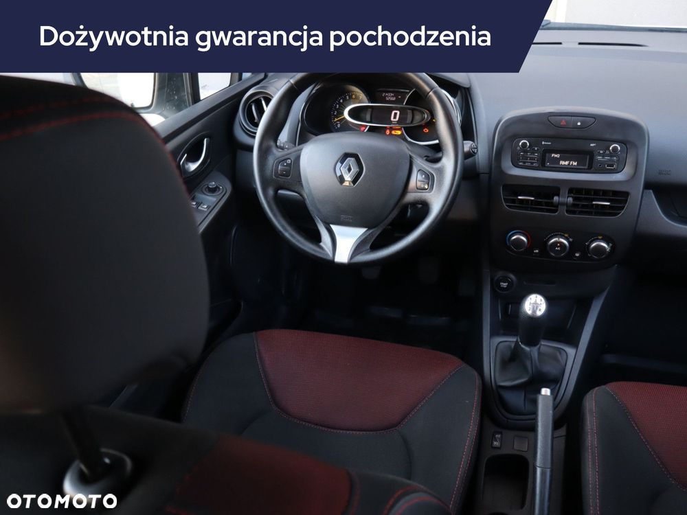 Renault Clio - 9