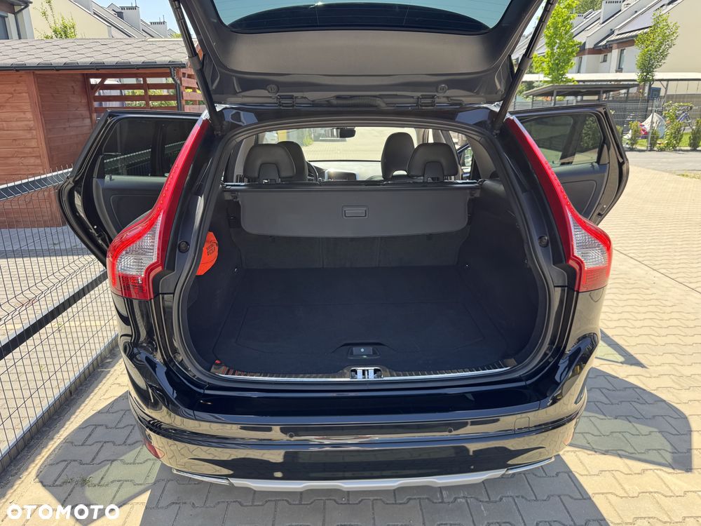Volvo XC 60 D4 AWD Summum - 4