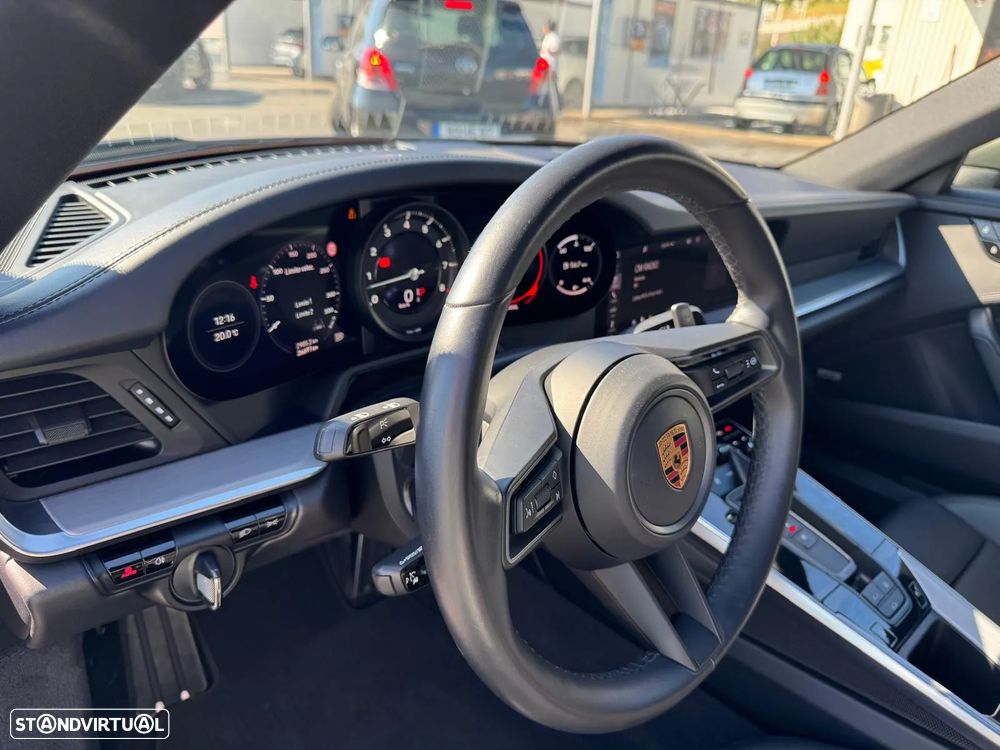 Porsche 911 (992) Carrera 4S PDK - 23