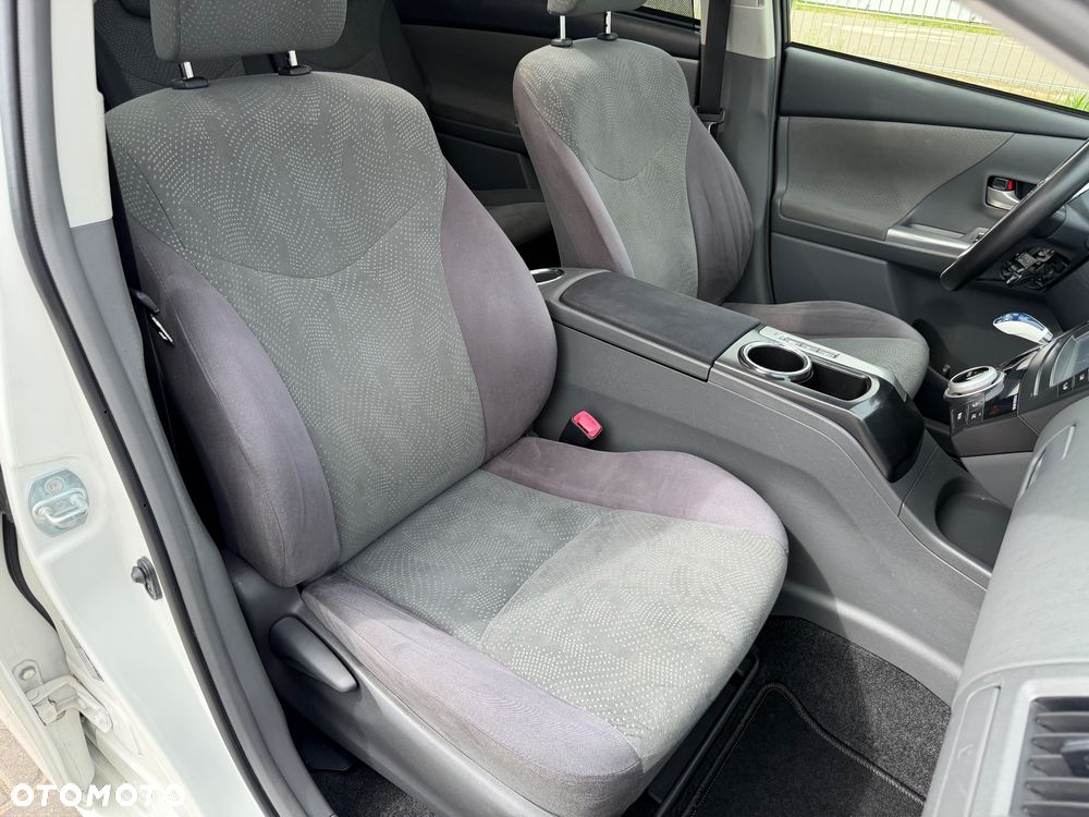 Toyota Prius+ (Hybrid) Comfort - 25