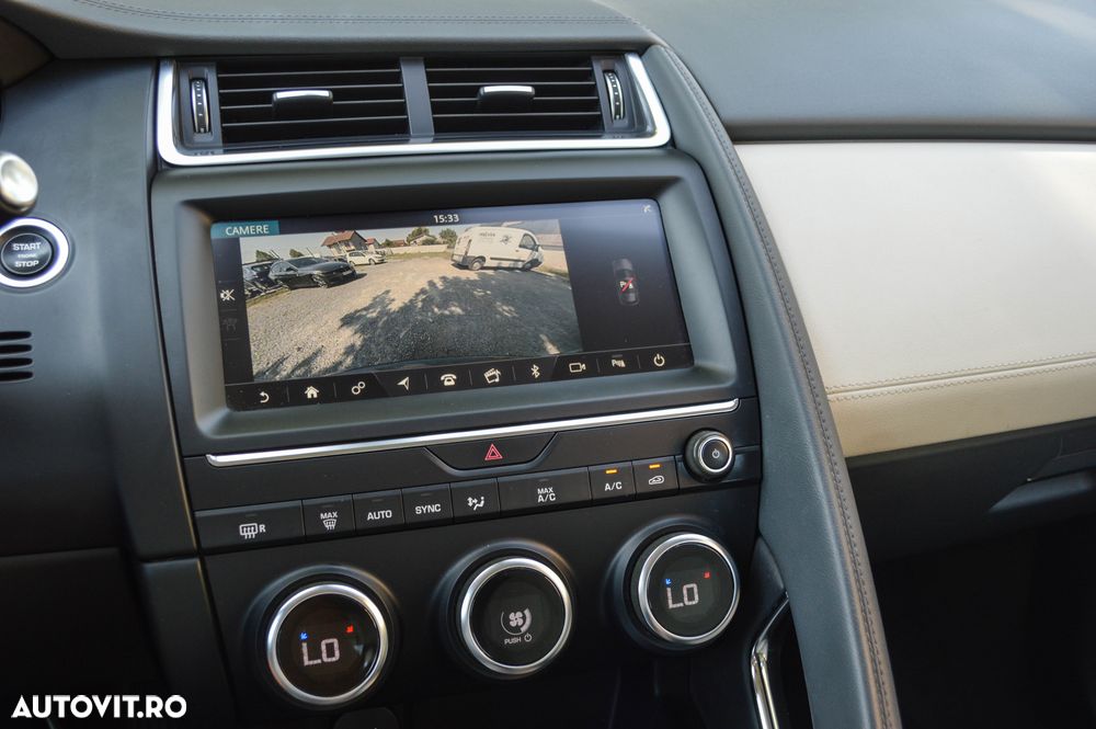 Jaguar E-Pace P200 AWD S - 11