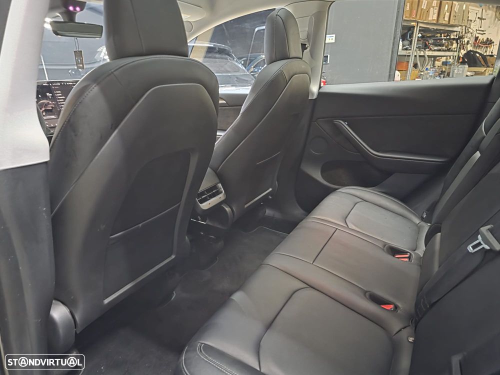 Tesla Model Y Performance Tração Integral - 29