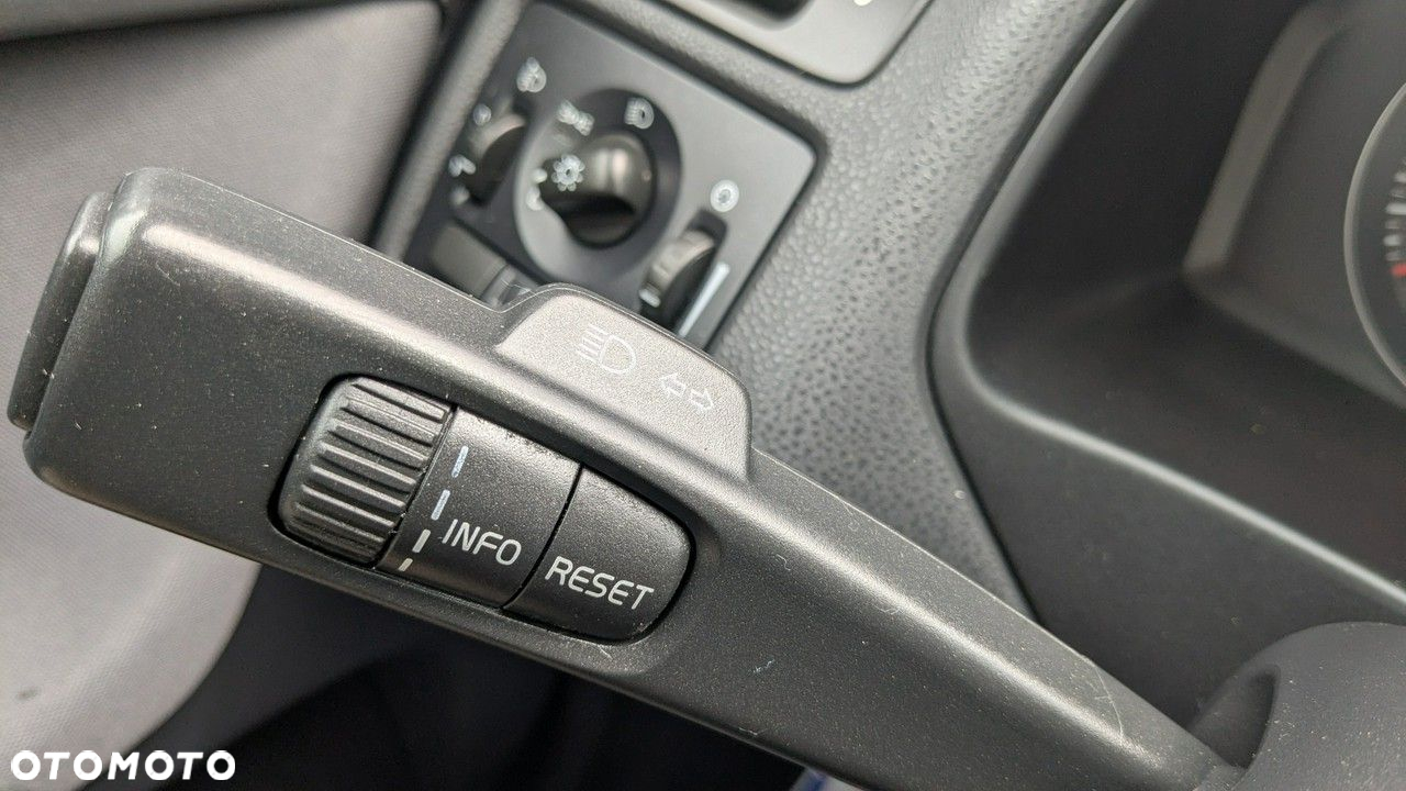 Volvo V50 - 28