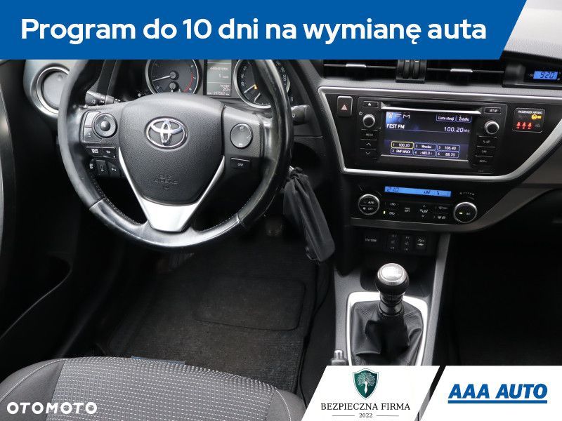 Toyota Auris - 8