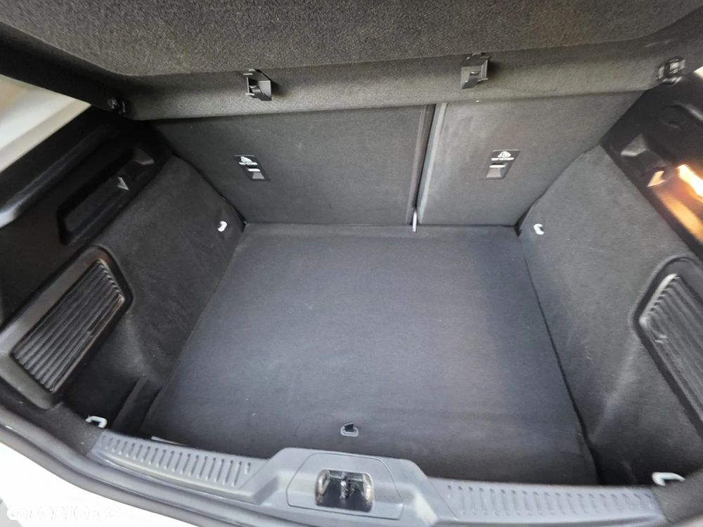 Ford Focus 1.5 EcoBlue Trend Edition - 17